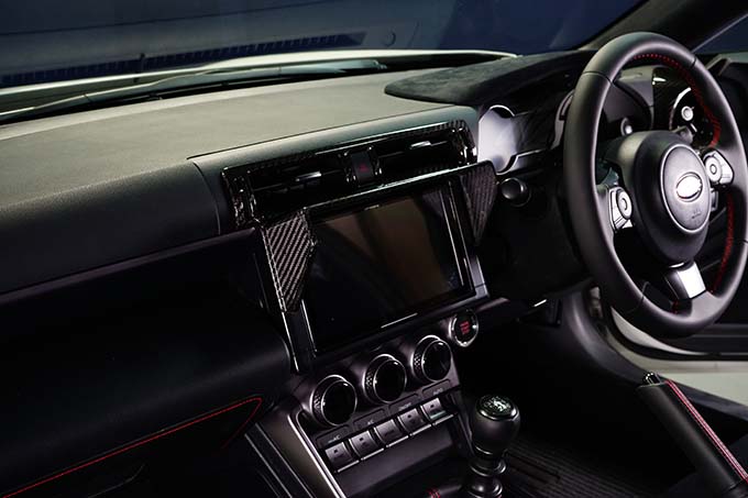SUBARU BRZ【Type：ZD8】TOYOTA GR86 【Type：ZN8】Drycarbon monitor visor/st618gai【for RHD】 - Image 4