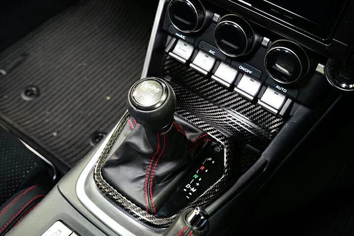 SUBARU BRZ【Type：ZD8】TOYOTA GR86 【Type：ZN8】Drycarbon shift panel cover for AT/st746【for RHD&LHD】 - Image 3