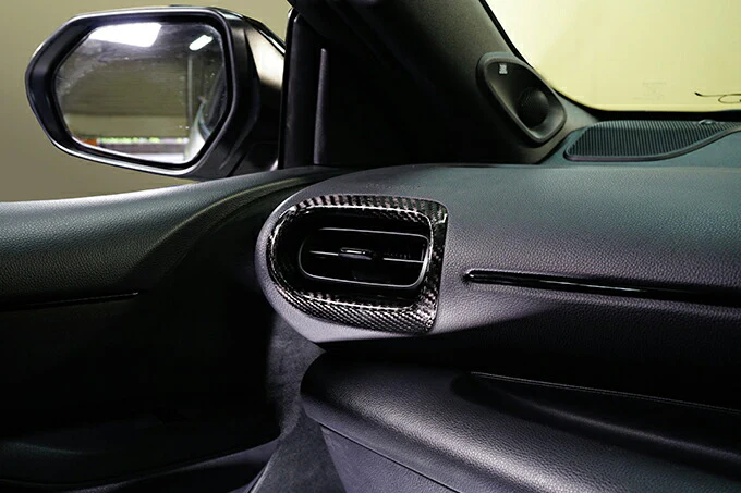 TOYOTA GR YARIS【Type：SERIES 10】Drycarbon side AC panel cover 2pcs/st653【for RHD】 - Image 4