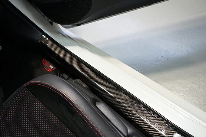 TOYOTA GR YARIS【Type：SERIES 10】Drycarbon scuff plate cover 2pcs/st658【for RHD&LHD】 - Image 3